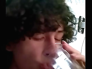 inked shemale shows her round butt before giving blowjob