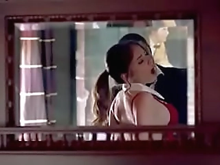 brunette ts beauty nan solo dick play